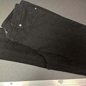 Soho women’s black dress pant with faint diamond design pants size 4